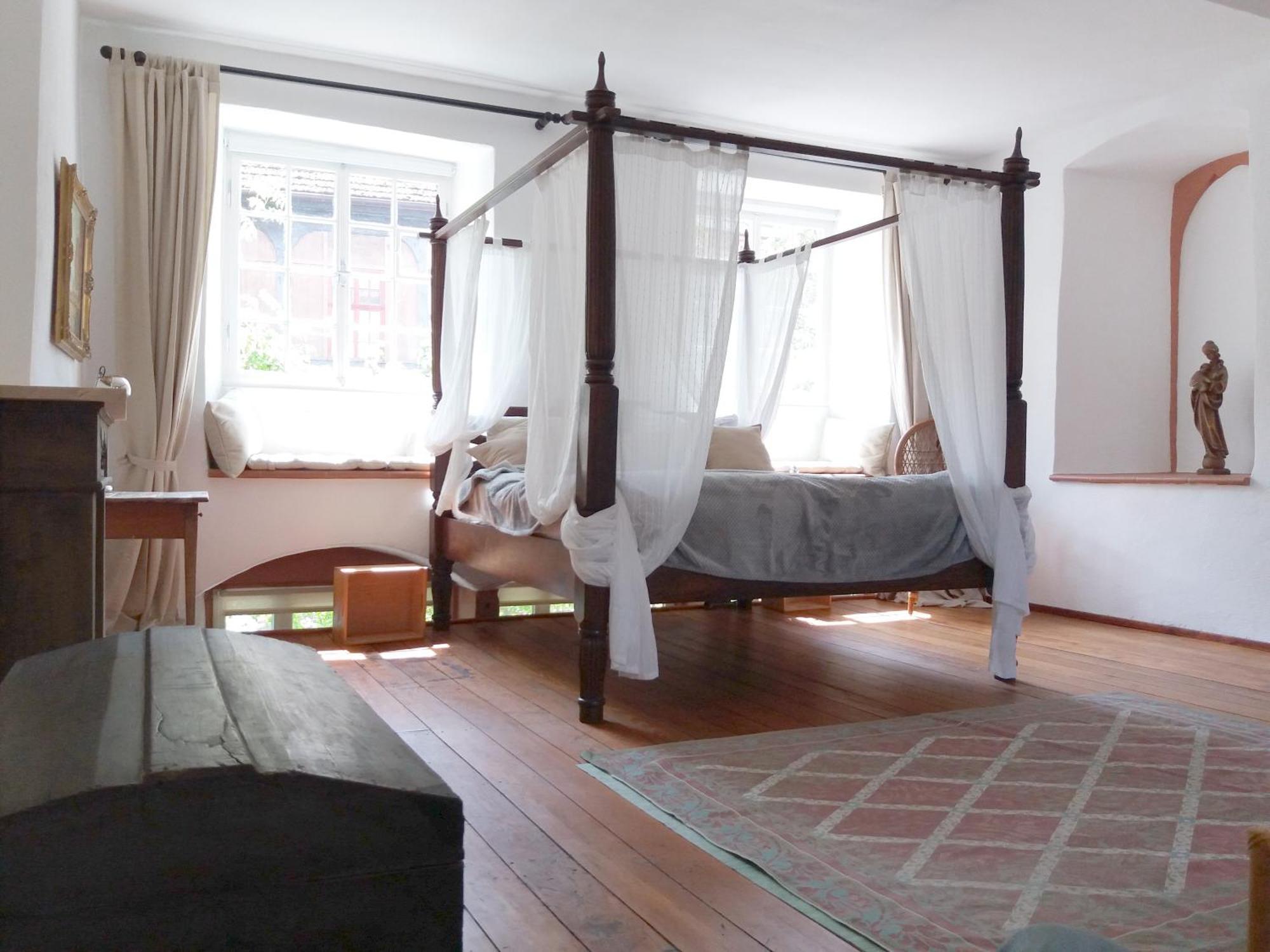Historischer Adelshof Am Marktplatz, Atelier 70 M² Apartment *